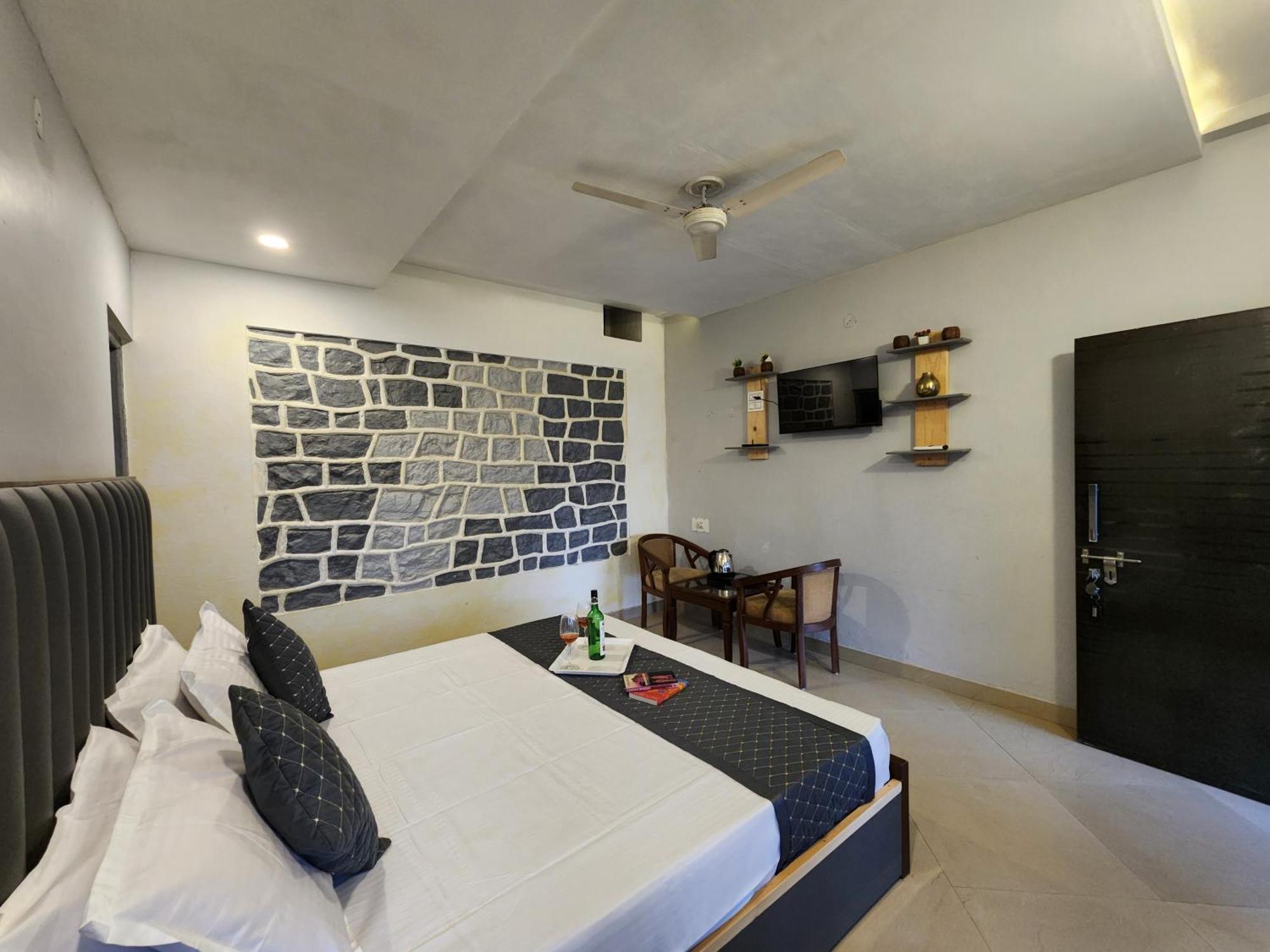 Pine Valley Resort Kasauli Kültér fotó